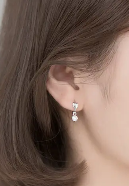 925 STERLING SILVER HEART EARRINGS WITH CUBIC ZIRCONIA STONES (SILVER/ ROSE GOLD)