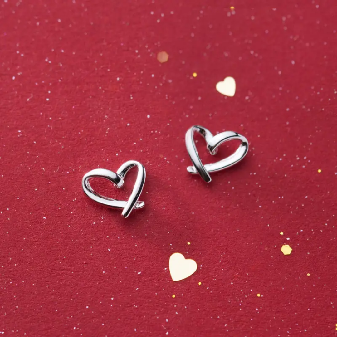 925 STERLING SILVER PETITE HEART EARRINGS (SILVER/ 18K GOLD-PLATED)