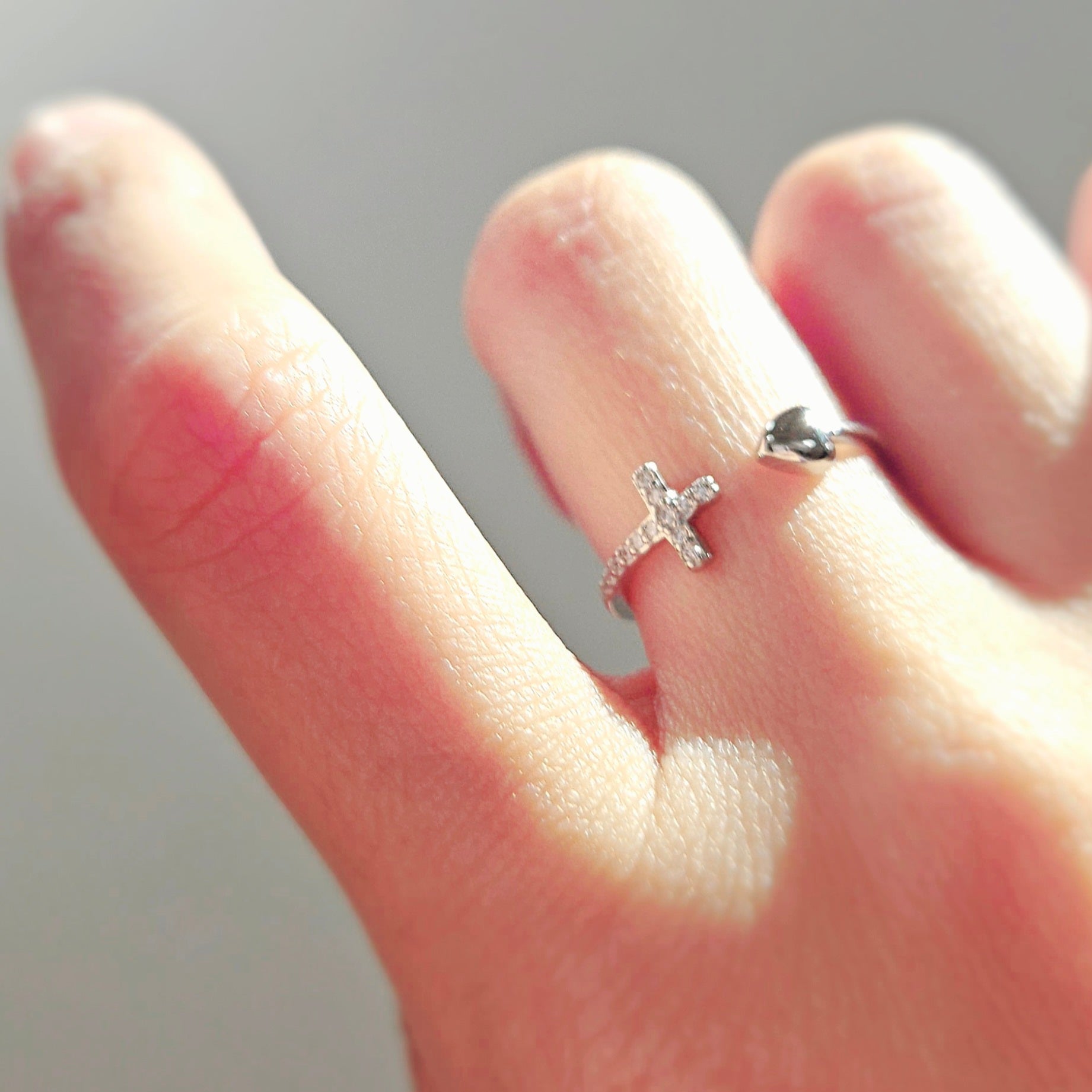 925 STERLING SILVER CROSS AND HEART RING