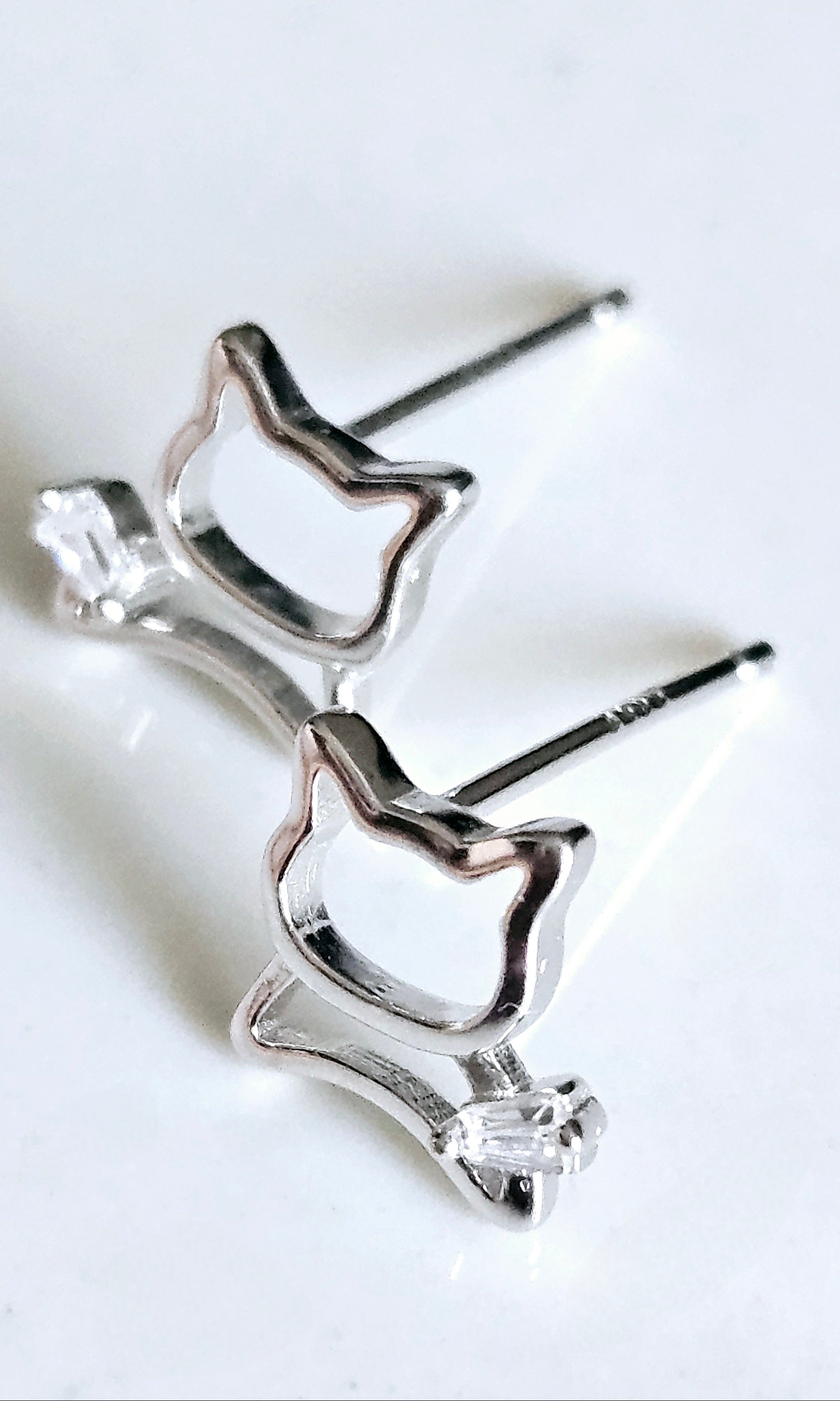 925 STERLING SILVER CAT SILVER STUD EARRINGS