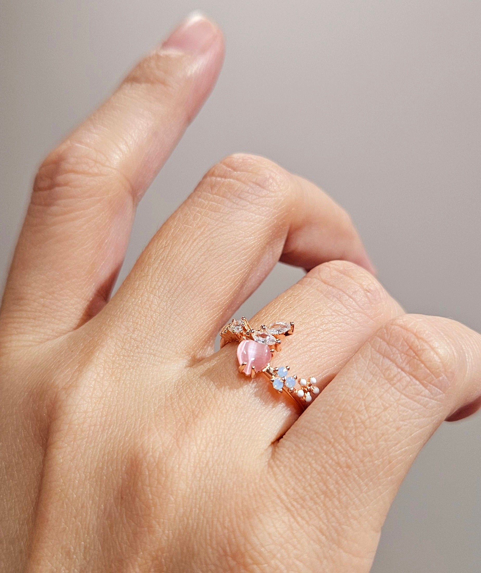 925 STERLING SILVER FLORAL RING WITH CUBIC ZIRCONIA STONES