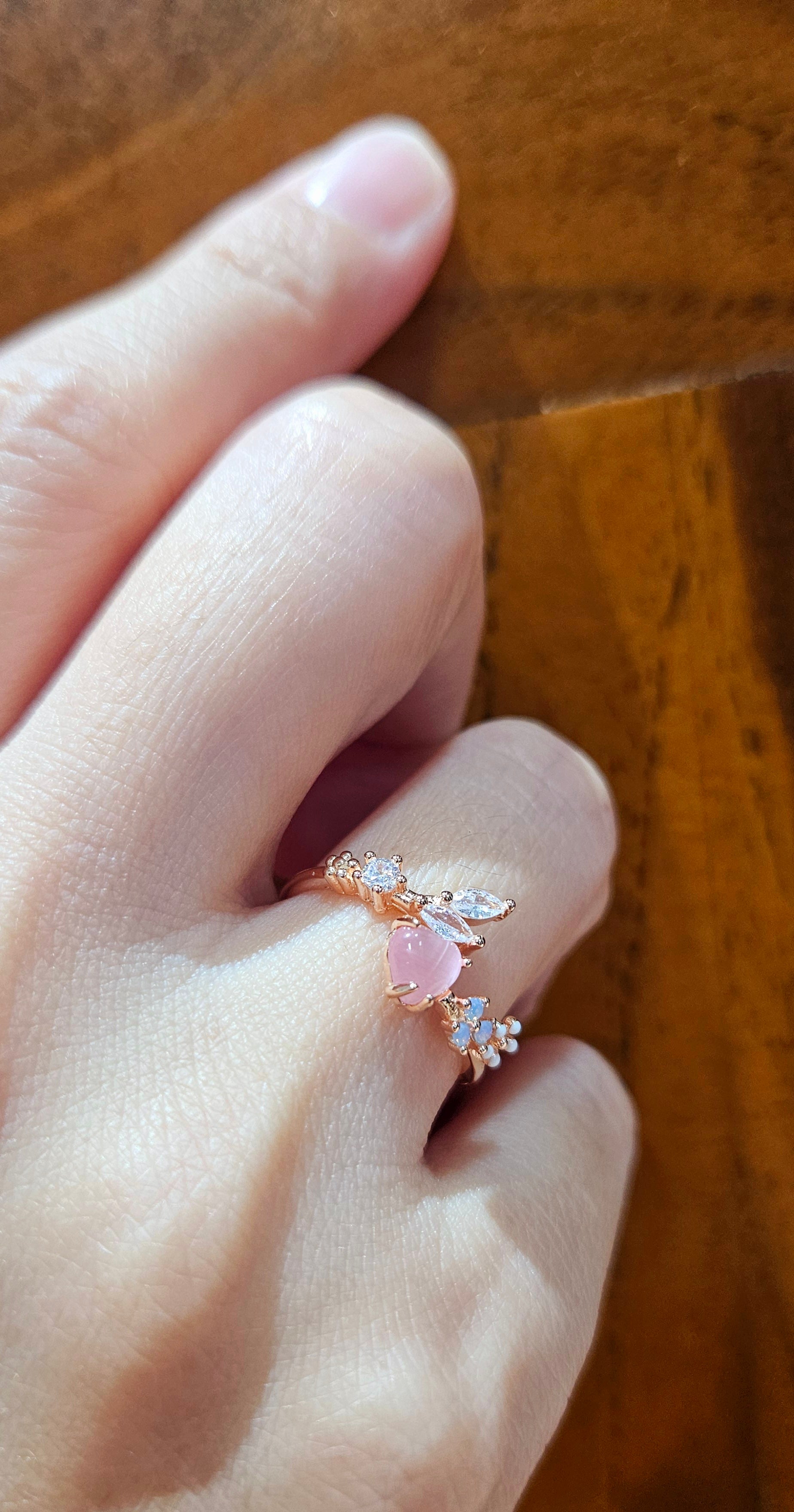 925 STERLING SILVER FLORAL RING WITH CUBIC ZIRCONIA STONES