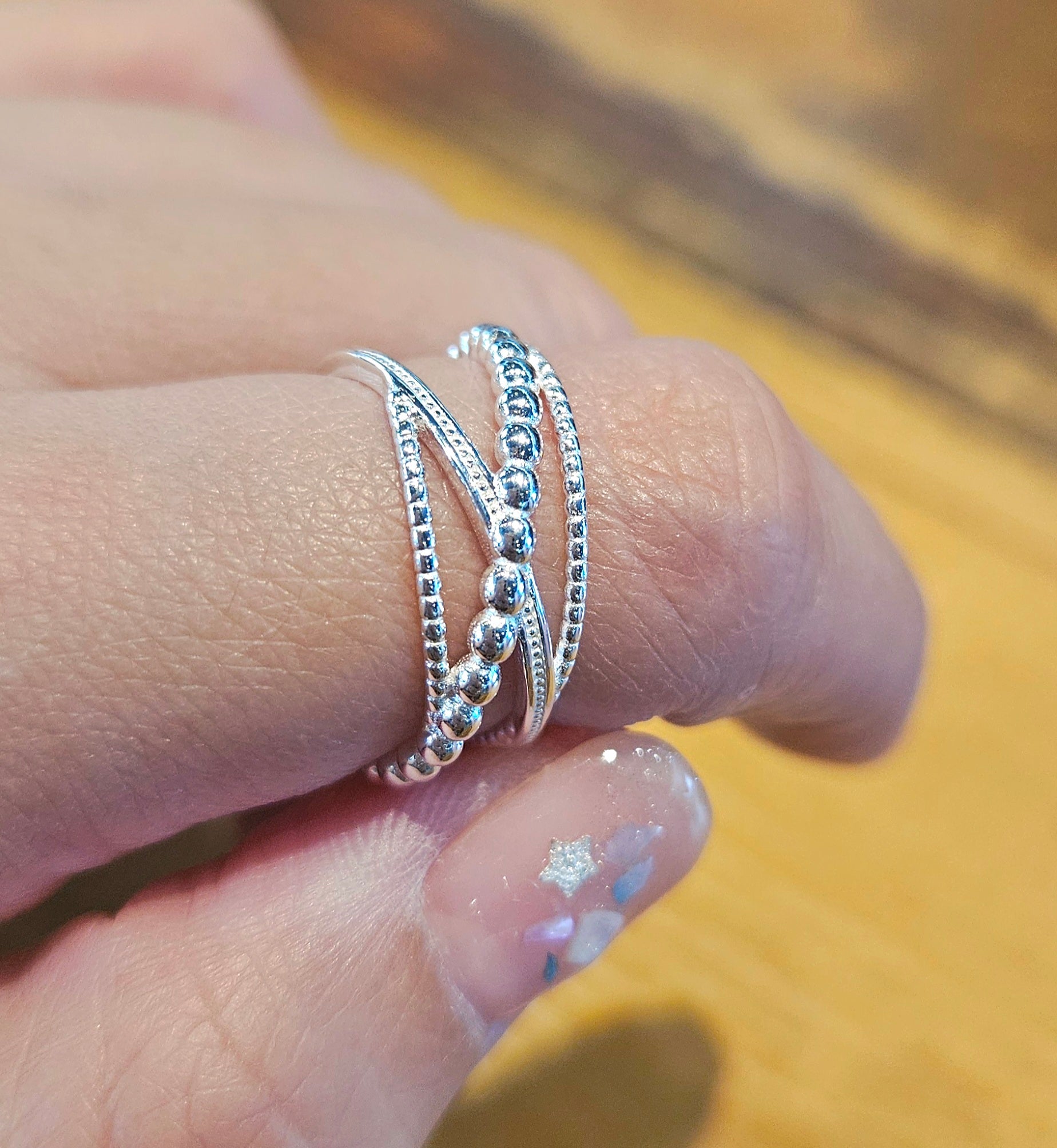 925 STERLING SILVER CROSSED BEADS RING