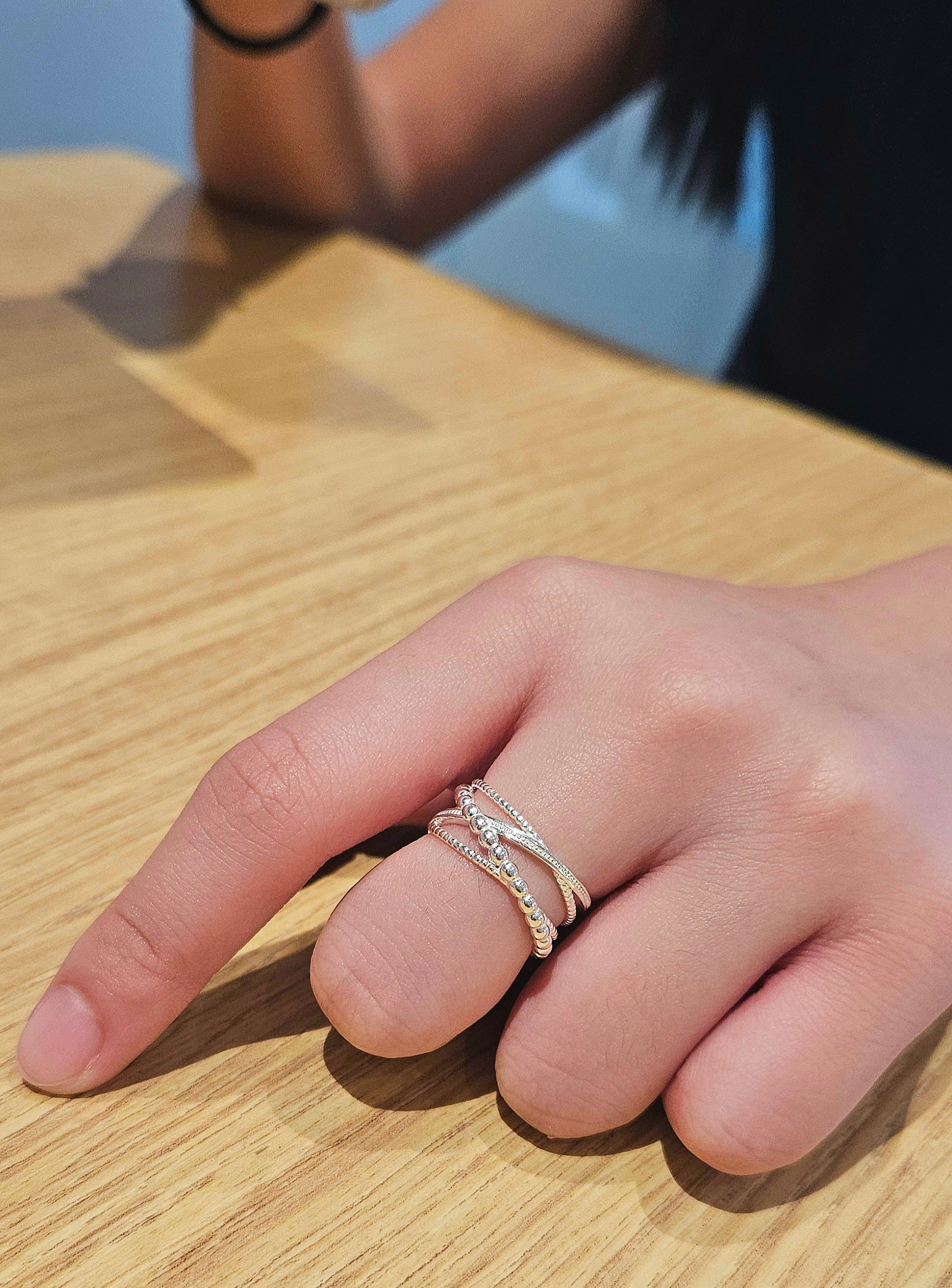 925 STERLING SILVER CROSSED BEADS RING