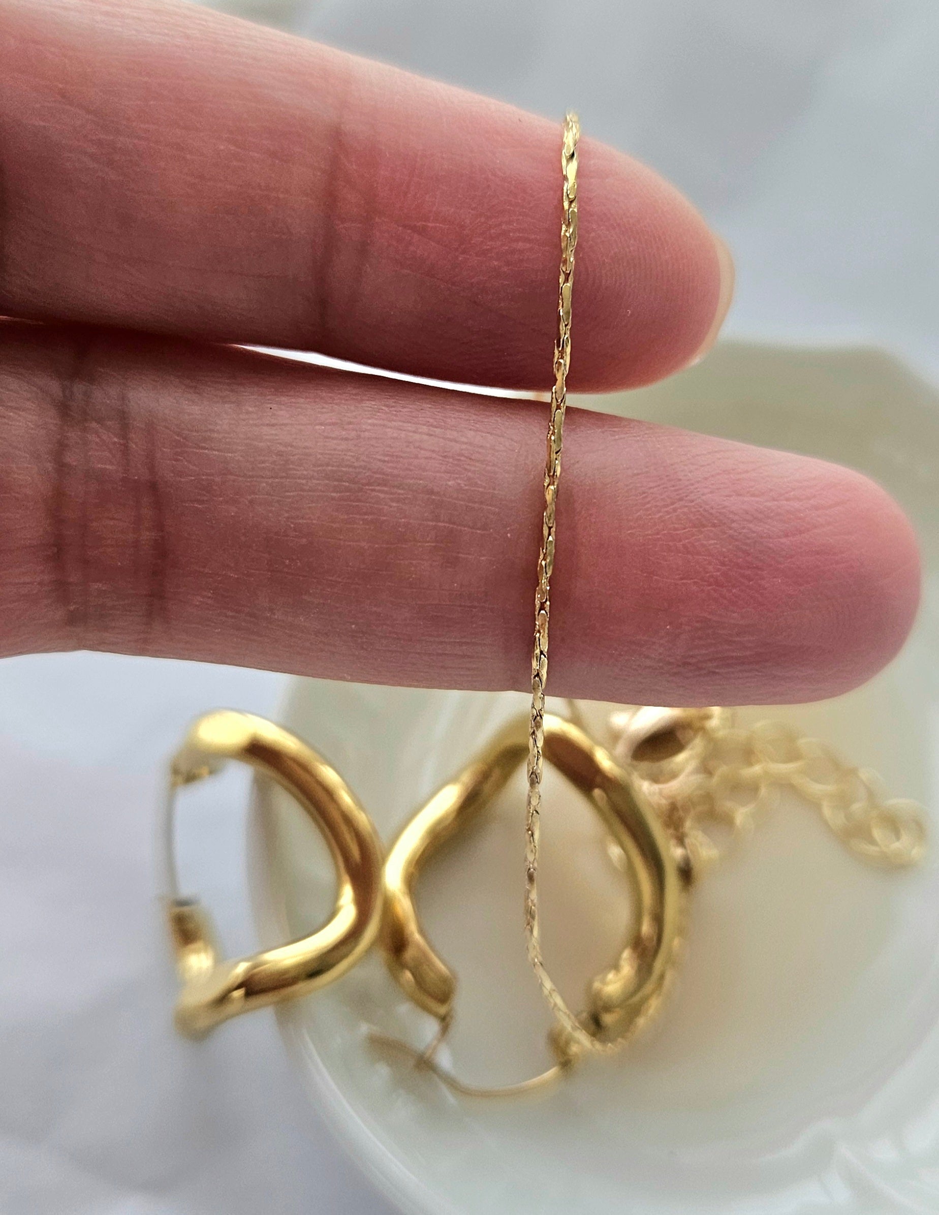 STAINLESS STEEL ARTISTIC HOOP EARRINGS & BRACELET SET