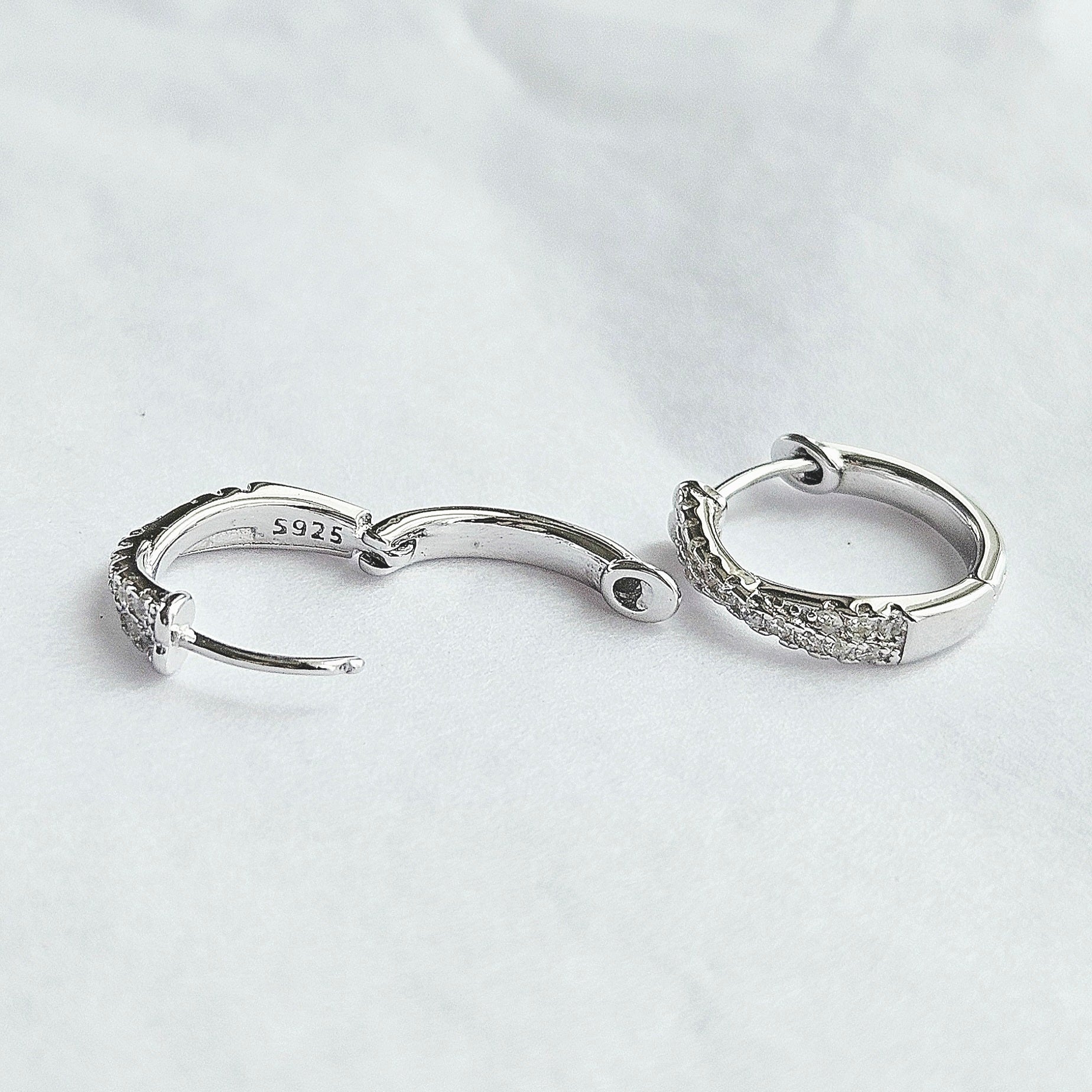 925 STERLING SILVER HOOP EARRINGS (SILVER/ 18K GOLD-PLATED)