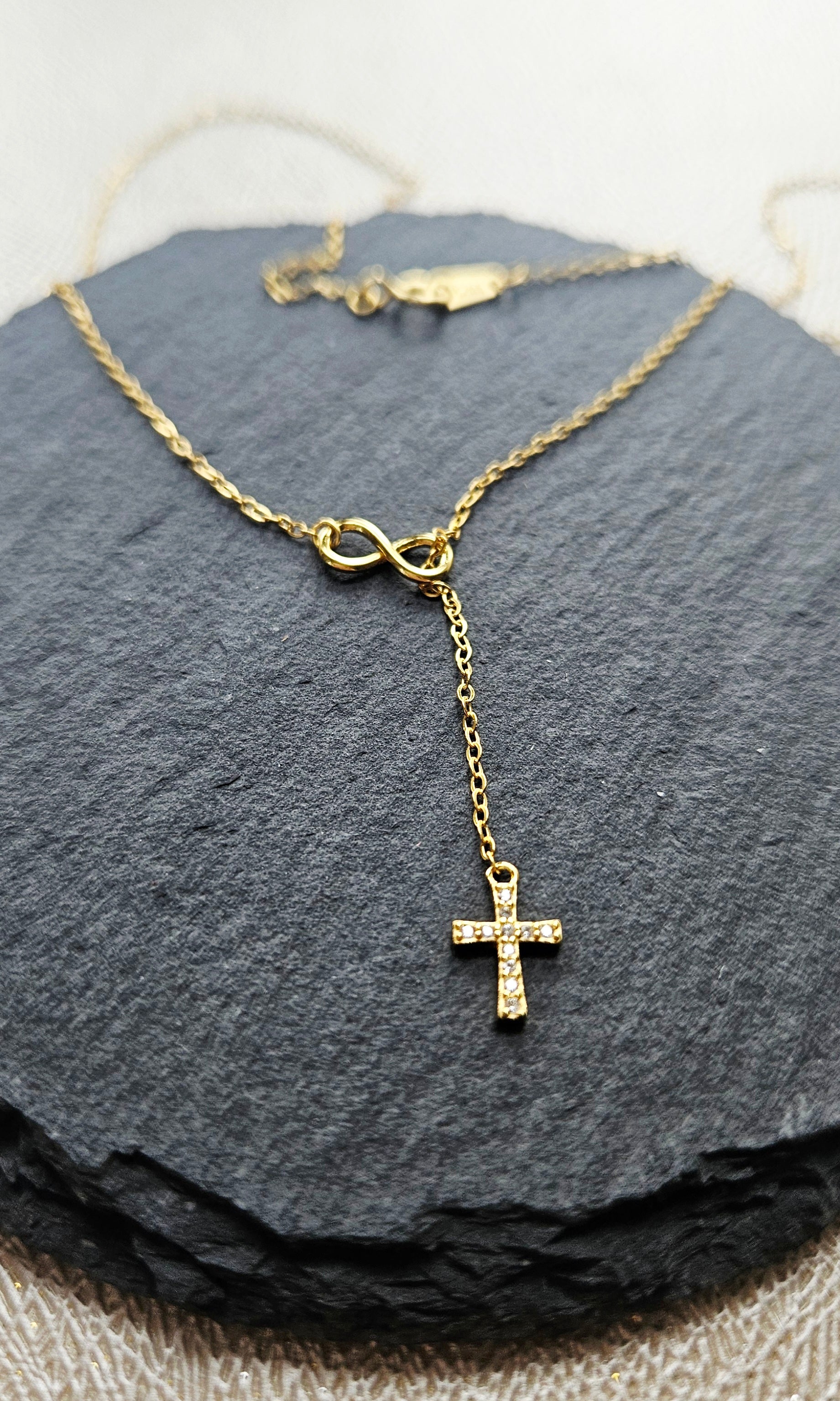 925 STERLING SILVER CROSS & INFINITY NECKLACE (SILVER/ 14K GOLD-PLATED)