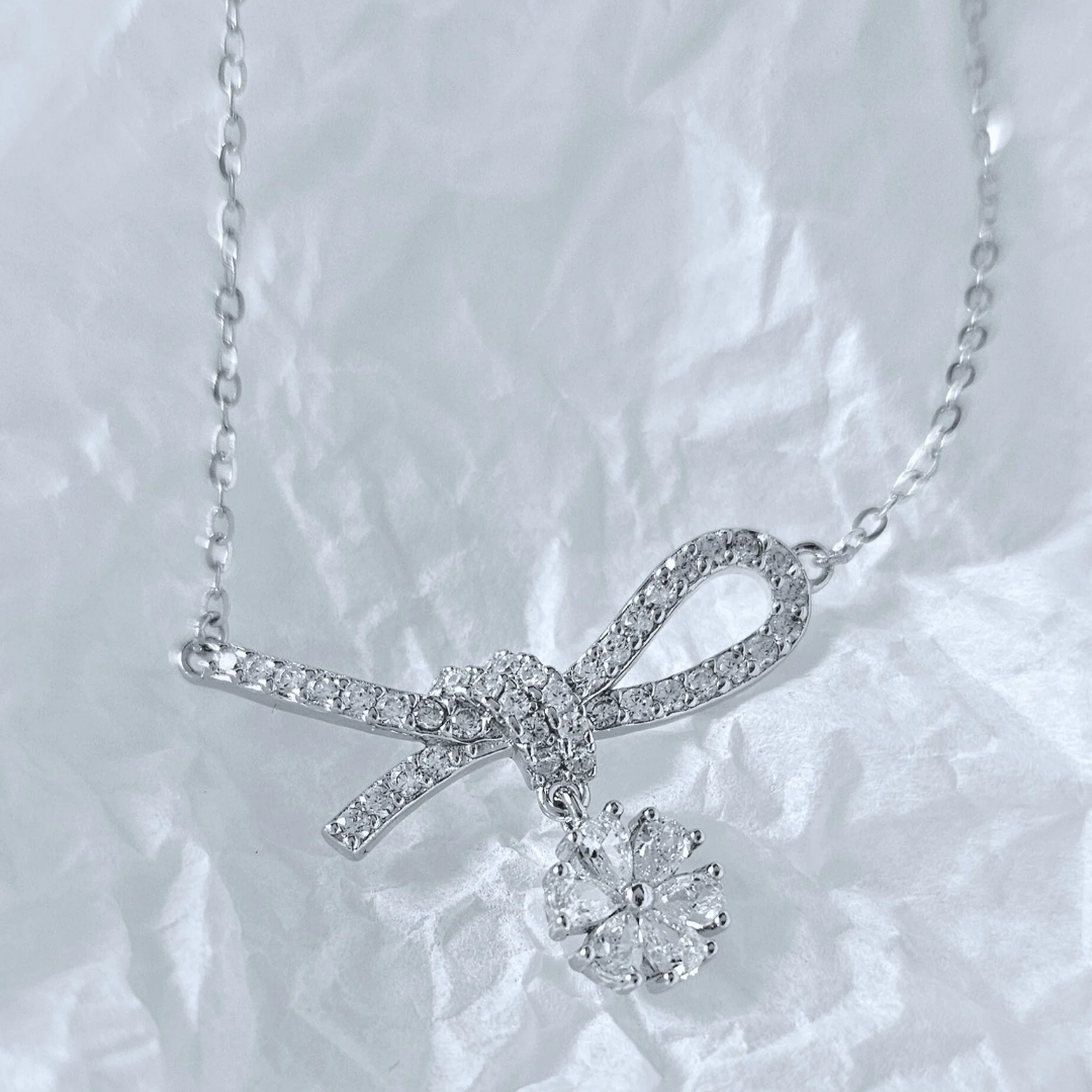 925 STERLING SILVER NECKLACE WITH A BOW PENDANT OF CUBIC ZIRCONIA