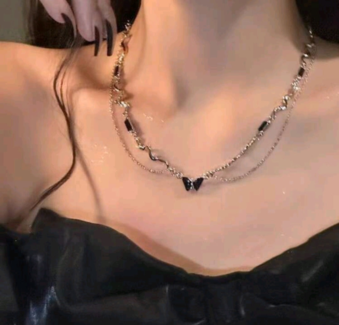 STAINLESS STEEL LAYERED NECKLACE WITH BLACK RHINESTONES