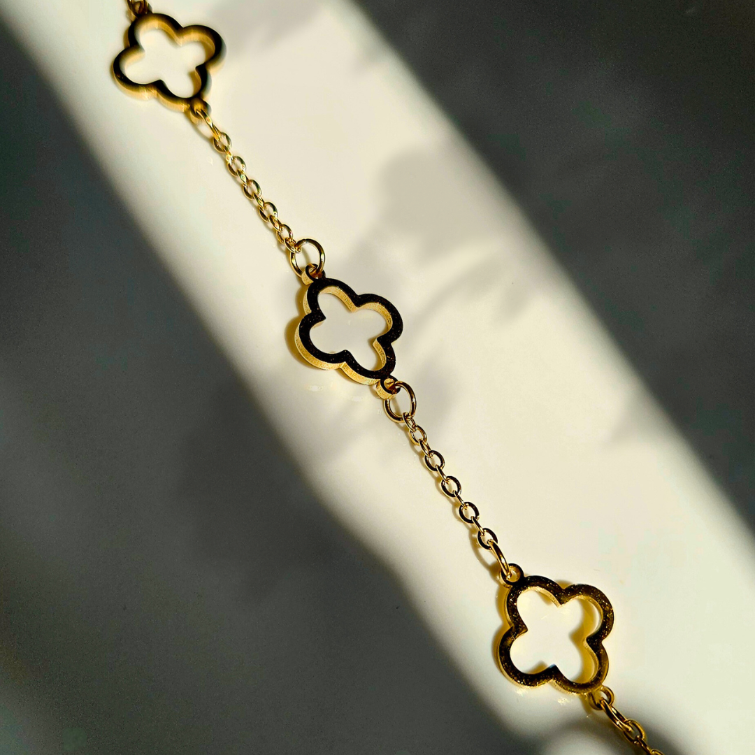 STAINLESS STEEL CLOVER BANGLE & CHAIN BRACELET SET