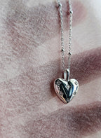 925 STERLING SILVER NECKLACE WITH A HEART PENDANT OF CUBIC ZIRCONIA STONES