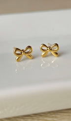 STAINLESS STEEL 18K GOLD-PLATED BOW NECKLACE & EARRINGS SET