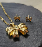 STAINLESS STEEL 18K GOLD-PLATED BOW NECKLACE & EARRINGS SET