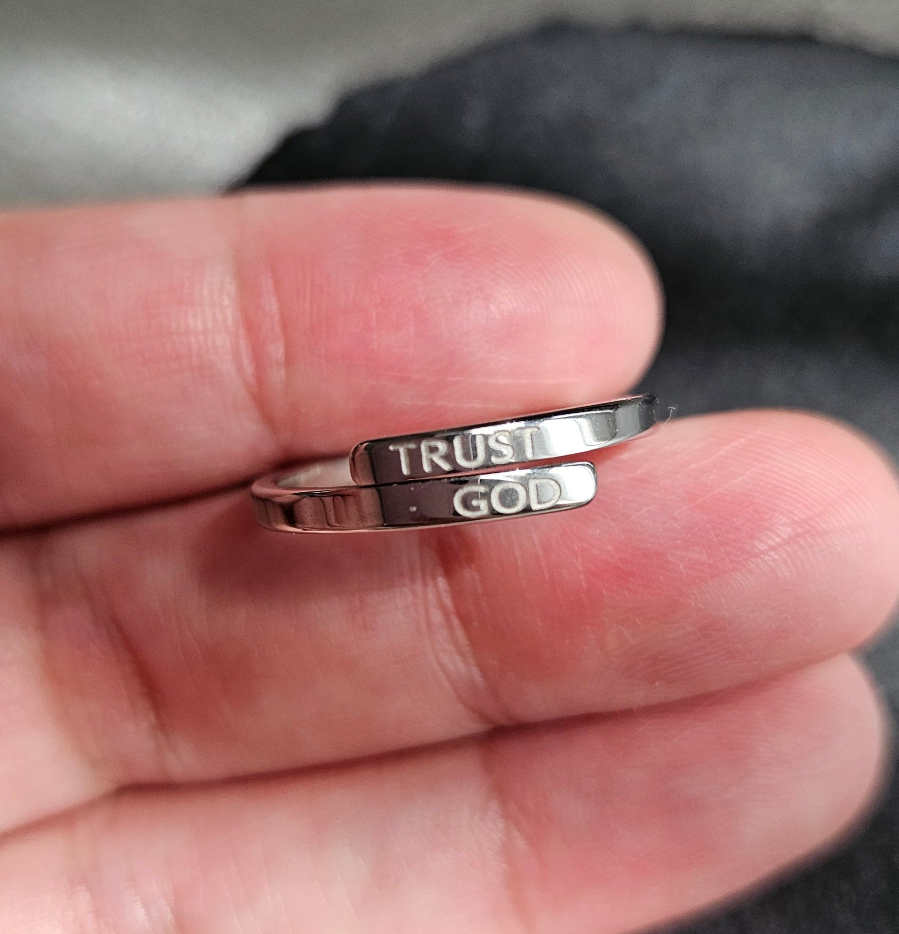 STAINLESS STEEL 2-LAYERED TRUST RING