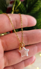 STAINLESS STEEL GOLD NECKLACE WITH A STAR PENDANT