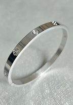 STAINLESS STEEL SILVER CLOVER BANGLE WITH RHINESTONES
