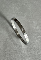 STAINLESS STEEL SILVER CLOVER BANGLE WITH RHINESTONES