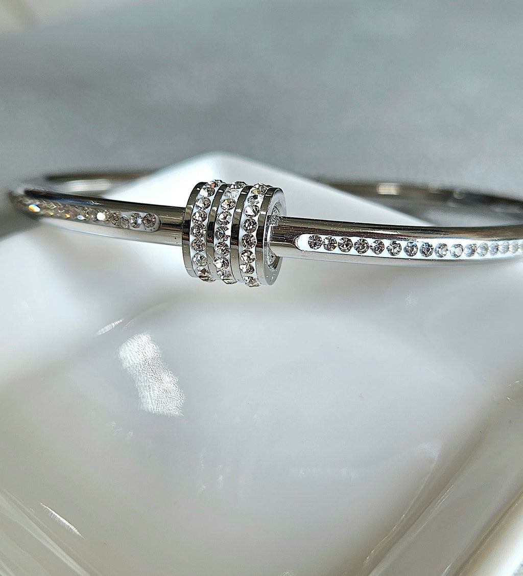 STAINLESS STEEL SILVER BANGLE WITH RHINESTONES